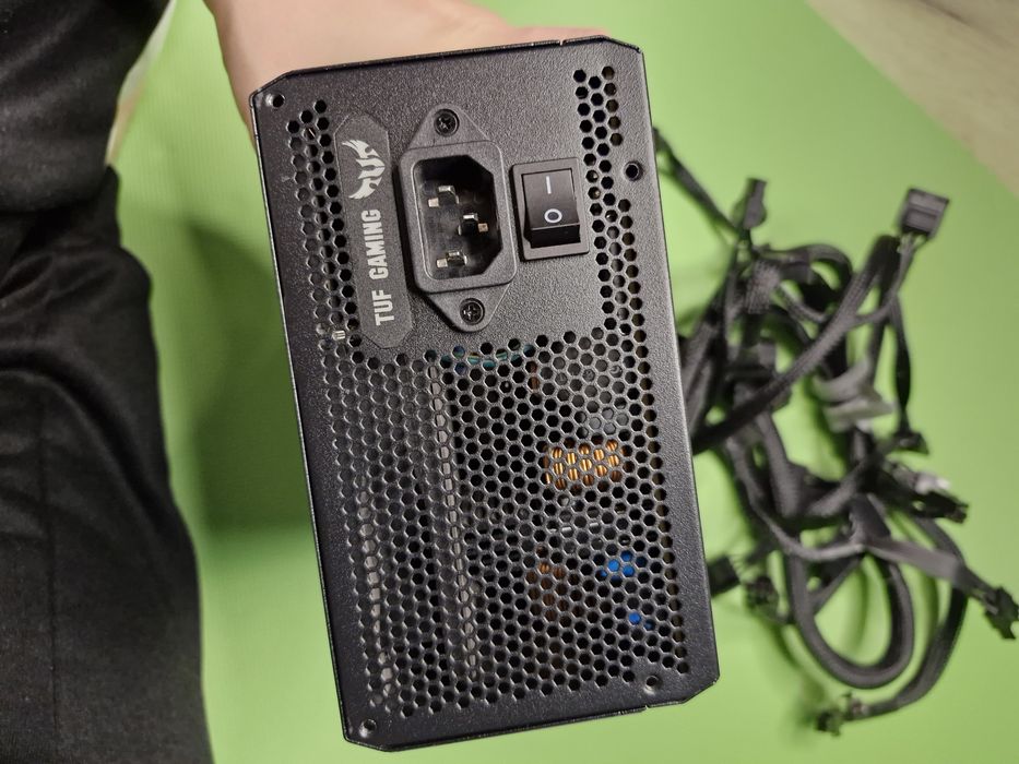 Блок питания Asus TUF Gaming 750W
