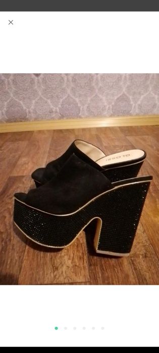 Босоніжки Glossi