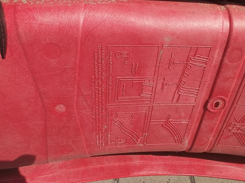 Duzy ślizg -made in  Holandia