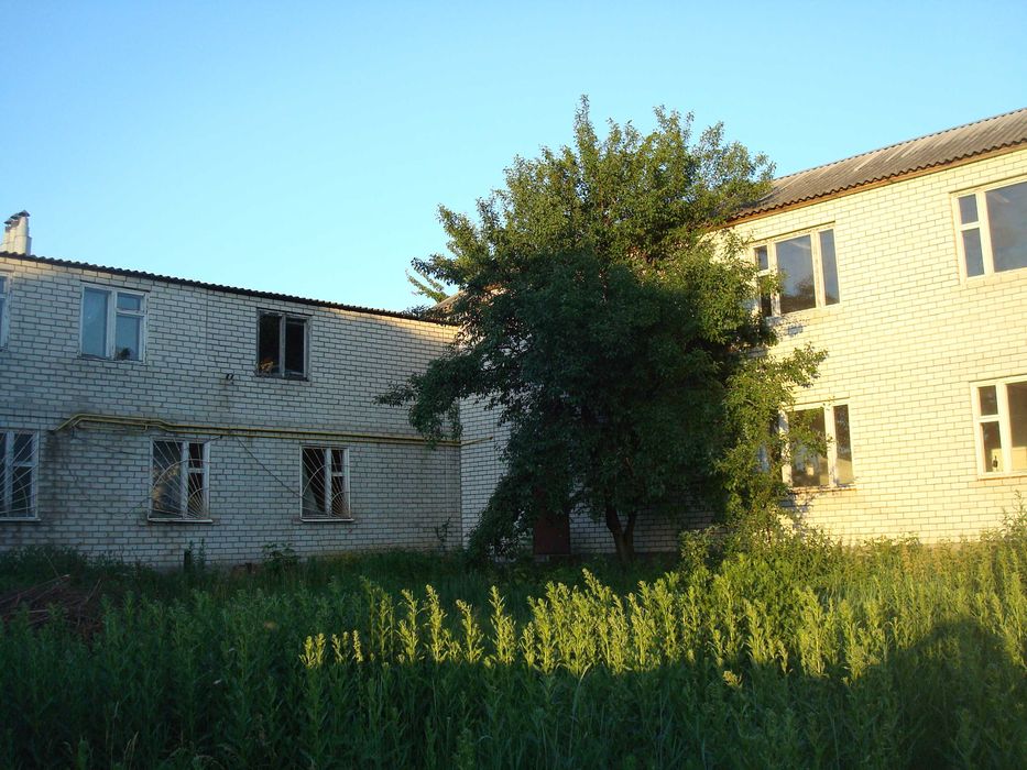 Продам, Швейный цех (частный дом)  460 м.кв. пгт Бабаи, Харьков.