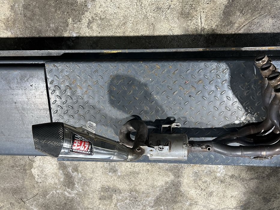 Escape Yoshimura R55 Completo
