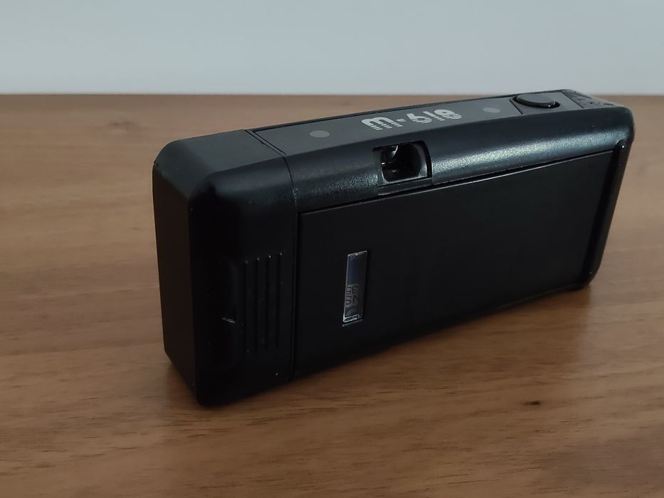Máquina fotográfica analógica Toma M-618