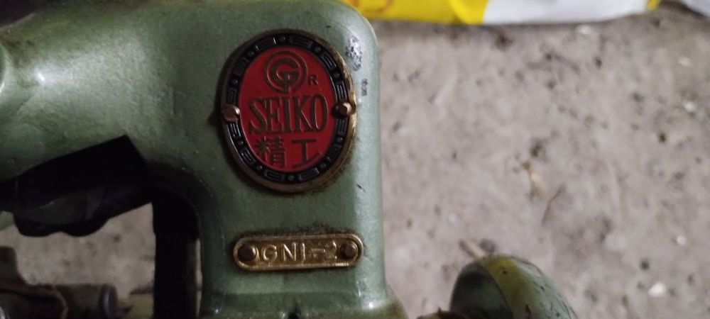 оверлок швейна машинка seiko GN1-2