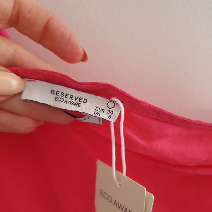 Nowa sukienka na jedno ramię Reserved 34