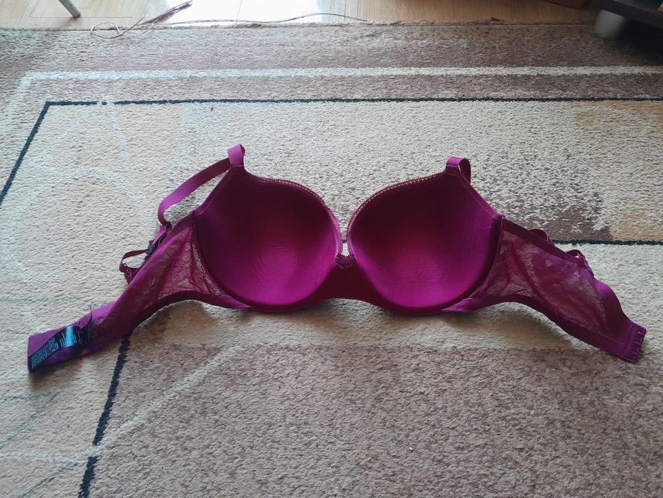 Bordowy stanik Calvin Klein rozm. 75C