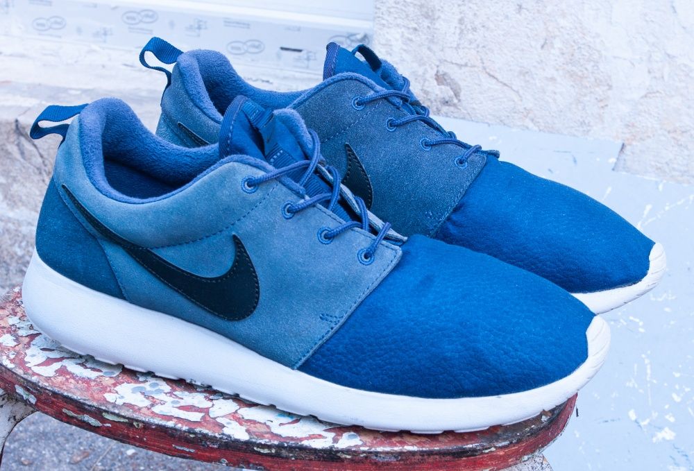 nike roshe one suede
