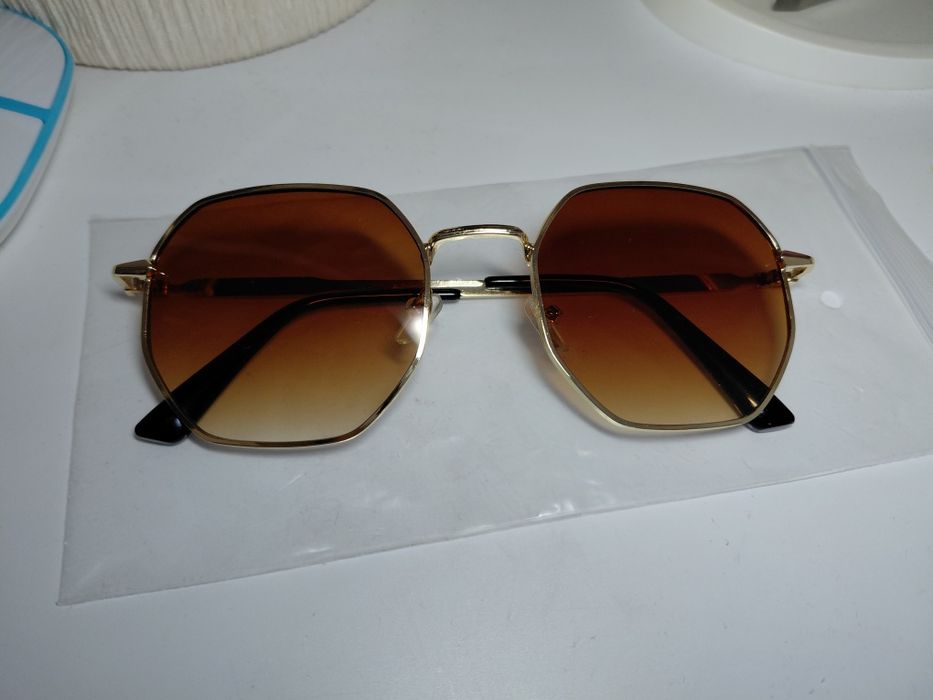 Сонцезахисні окуляри