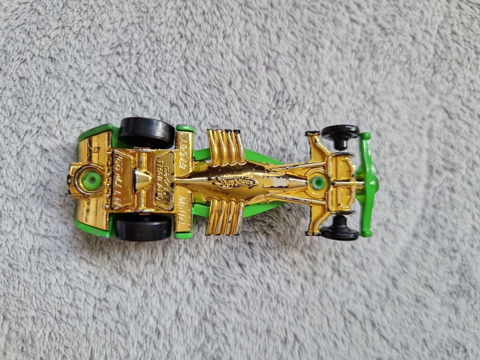 Hot Wheels Race rod green with Gold Underbody