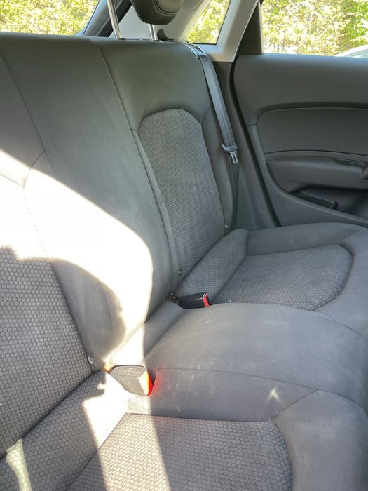 Audi A1 TDI sportback com inspeçao e revisao