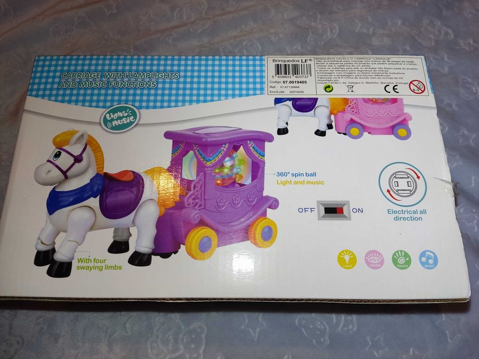 New Carriage (with automatic rotation, music, and lights)64739005666819122