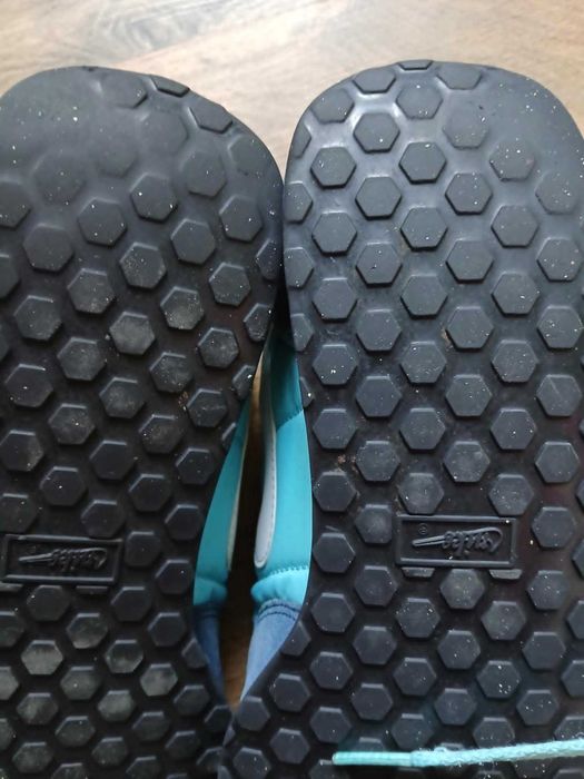 Buty sportowe nike Wmns genicco