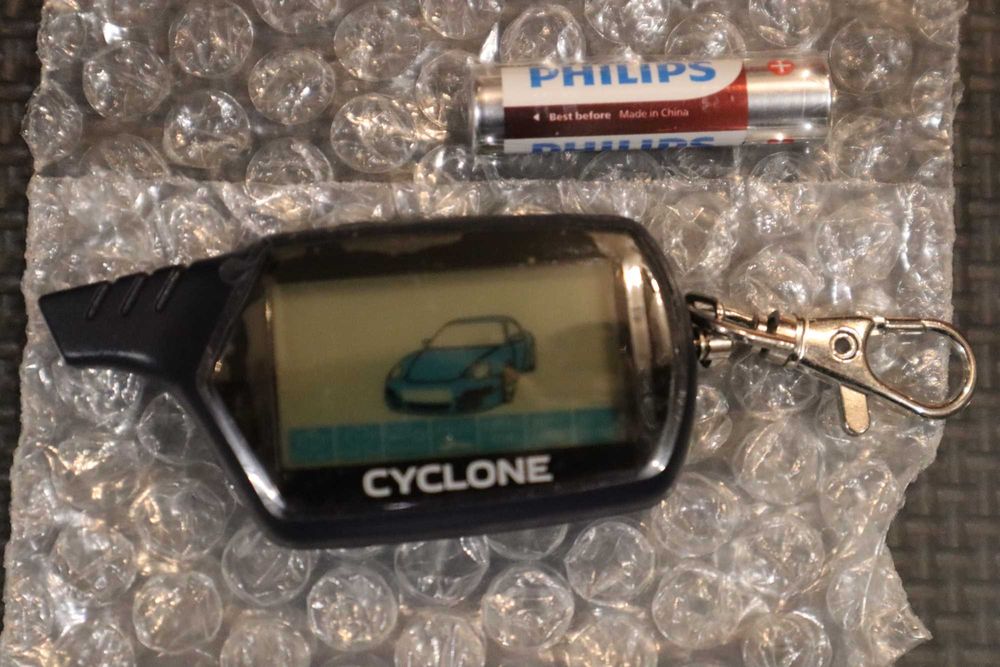 Двосторонні LCDпульти CECLONE, NEXTONE, TOMAHAWK, RS, CONVOY+батарейка