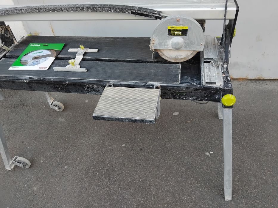 Електричний плиткоріз Titan PP200-920