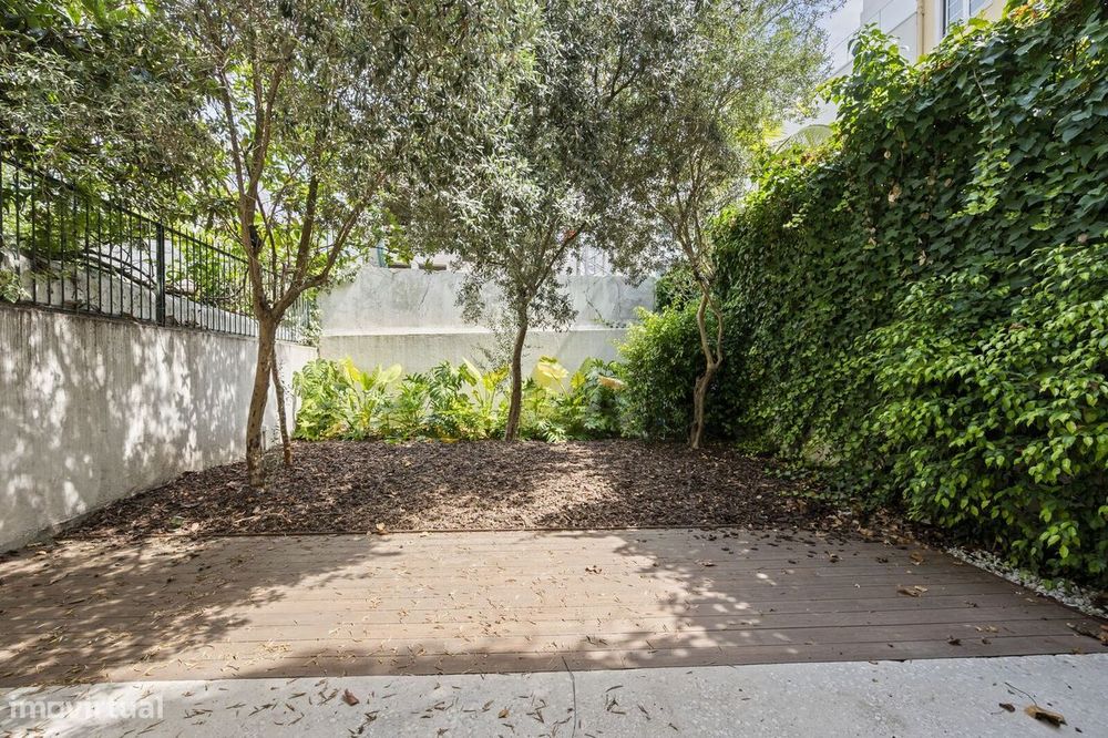 Moradia T4 com jardim, Lapa, Lisboa