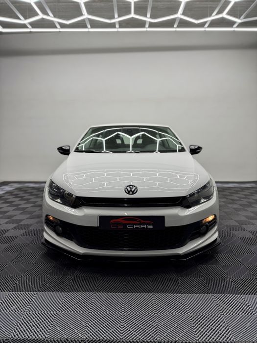 VOLKSWAGEN SCIROCCO 2.0TDI R-Line