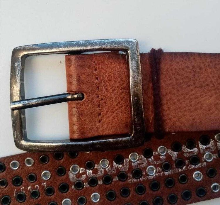 Винтажный кожаный ремень с заклепками cowboys belt(оригинал, италия).