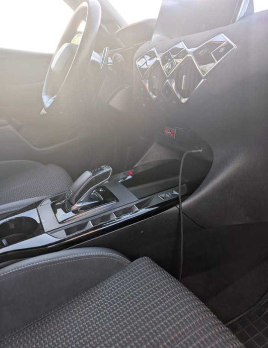 DS DS3 Crossback PureTech 130 Aut. PERFORMANCE LINE — photo 3