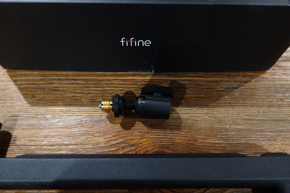 FIFINE BM88 – Braço Articulado para Microfone Low Profile – Como Novo