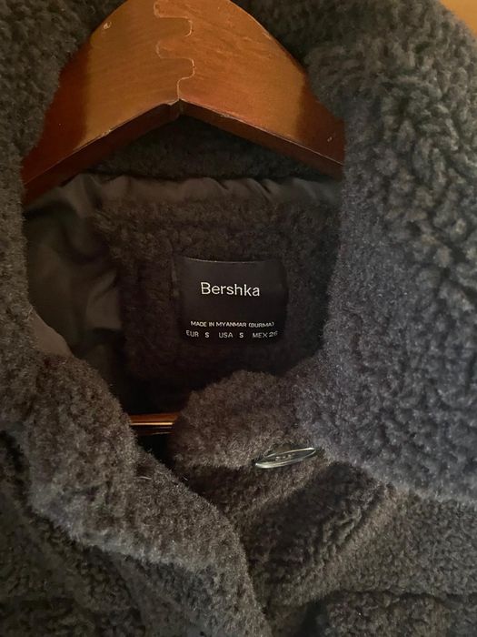Casaco preto da Bershka