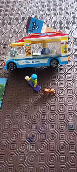 Lego City (Carrinha - Gelataria)