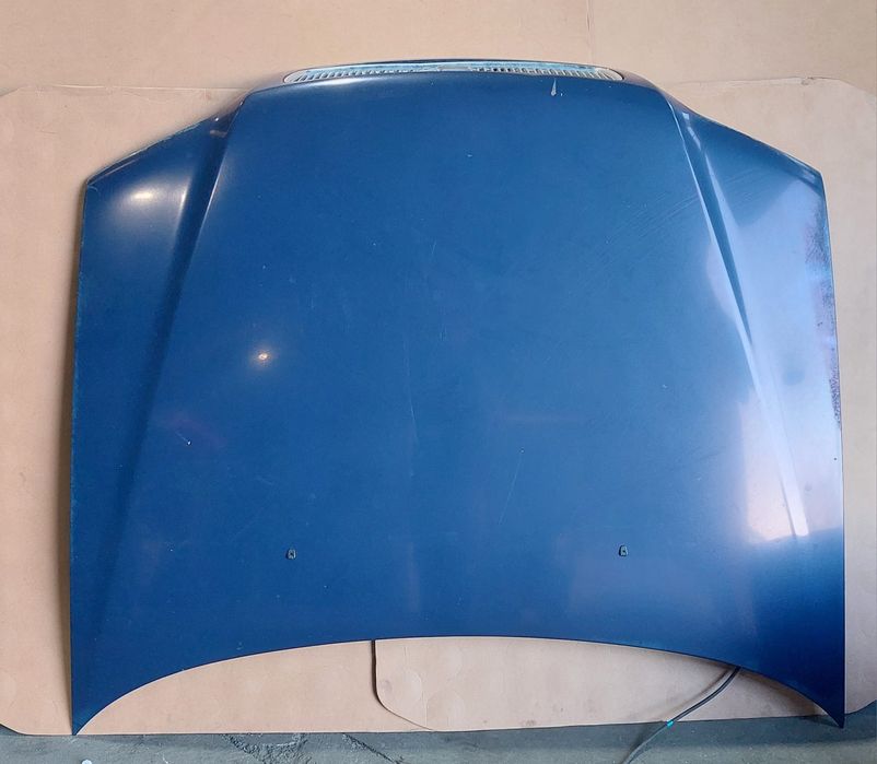 Capot Volvo v40 1998