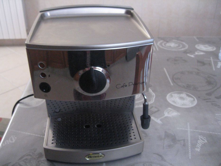 Maquine de café prestige "marca Arieta"