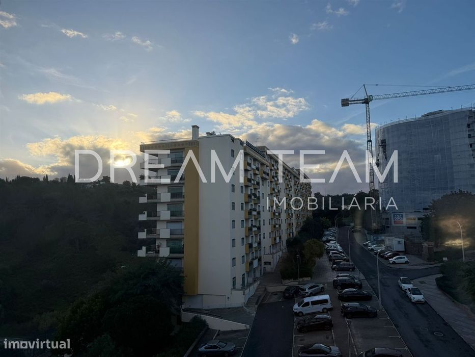 Apartamento T2 nas Colinas de São Francisco – Setúbal | Vista Cidade e