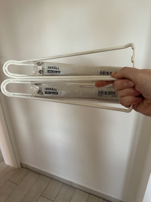 Wieszaki na krzesła do szafy ikea