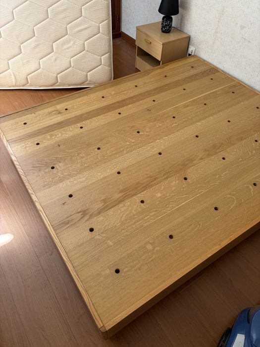 Base de Cama em Madeira c/ Rodas