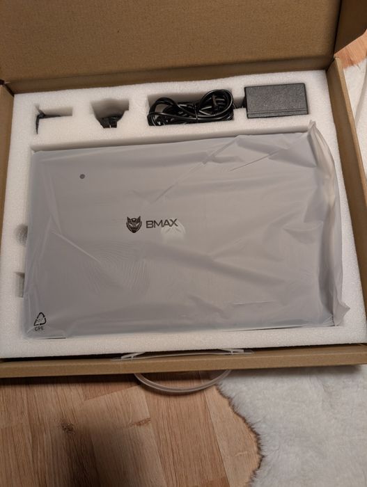 BMAX MaxBook S14 Pro
