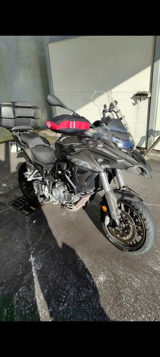 Vendo Benelli trk 502