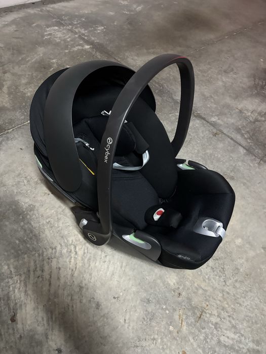Ovos Cybex Cloud T i-Size Como Novos (Sem Base)