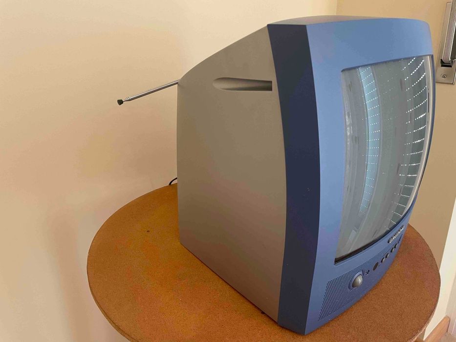 TV Retro Grundig P 37-830 CRT 14" Azul