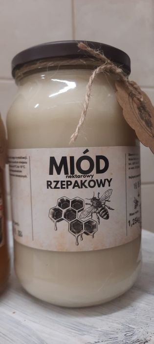 Miód z własnej pasieki