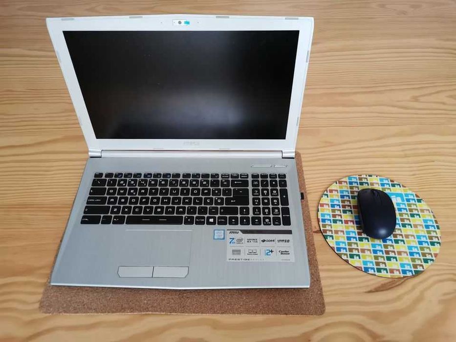 Portátil MSI i7-7700HQ + 8GB RAM + SSD M2 250GB Windows 10+Office