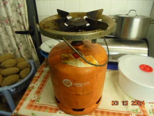 fogao e botija a gaz a funcionar
