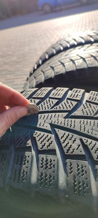 Зимова гума Hankook Winter i Cept W636 XL 225/60 R17