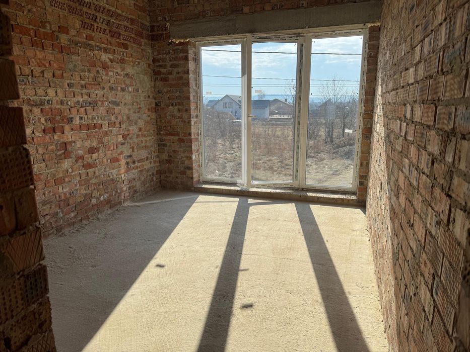 Котедж на стадії будівництва