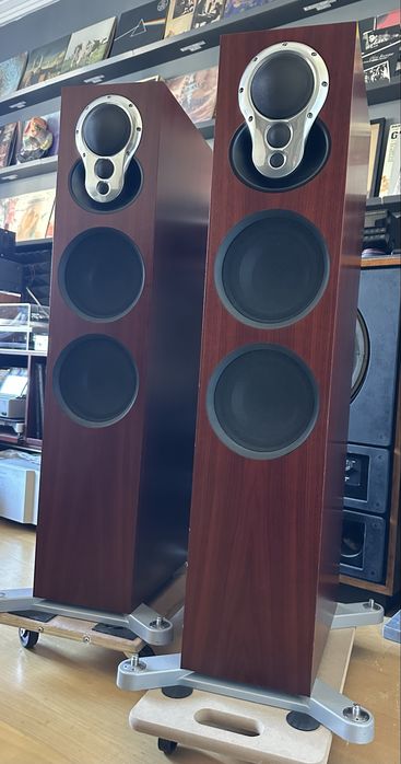 Linn Akurate 242 - colunas hifi de referência