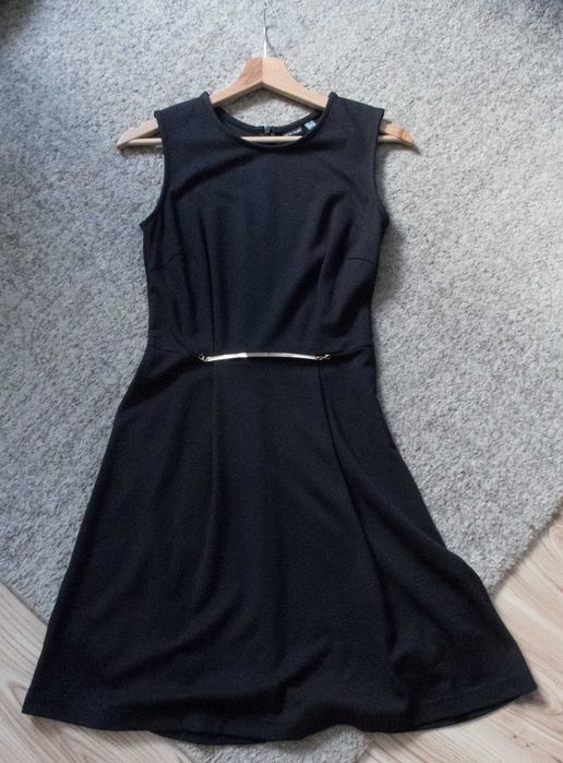 Sukienka mała czarna elegancka XS