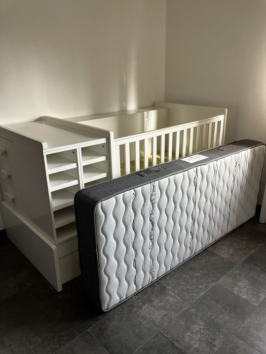 Berço  Convertivel marca Trama - Bebécar