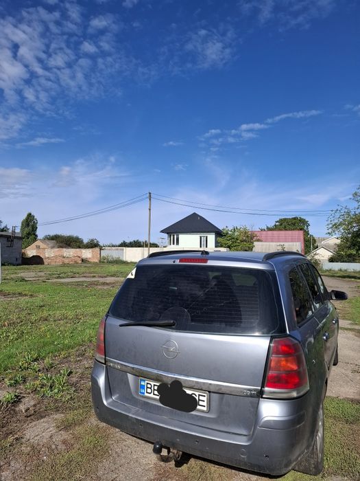 Продам Opel Zafira B