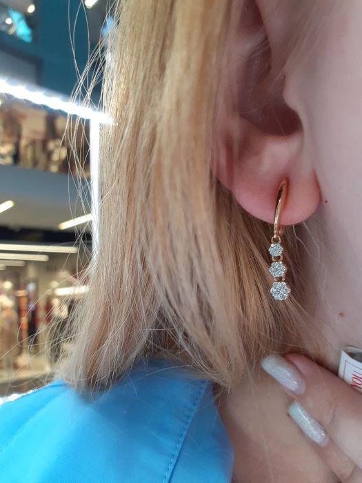 Золотые серьги с бриллиантами 3.54 гр. Новые