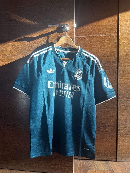 Camisola Real Madrid Verde - Tamanho M