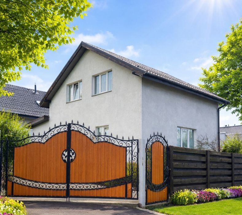 Продаж окремого будинку 115м2  м.Буча вул.Волошкова з РЕМОНТОМ 3сотки.