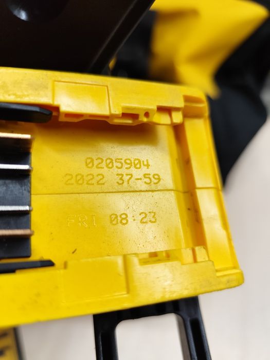 Вживаний DeWalt DCN 693 акумуляторний цвяхозабивач Девол