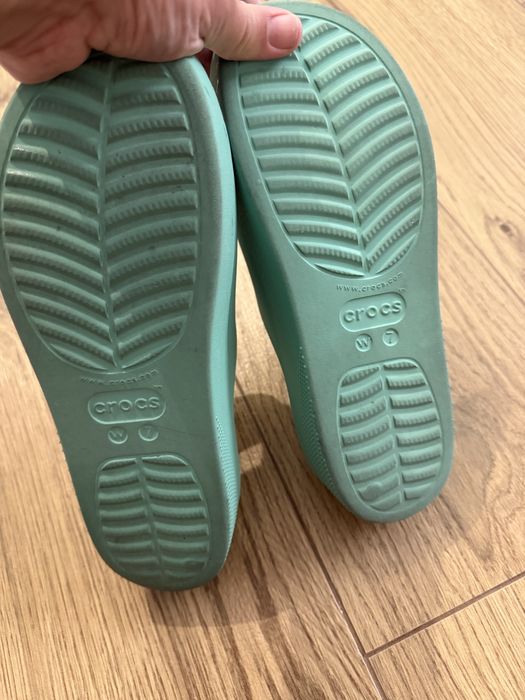Крокси crocs w7