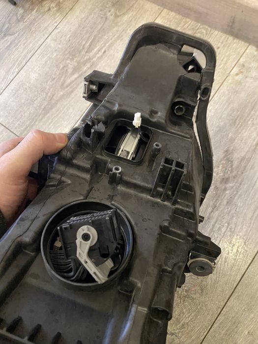 Фари Bmw 3 f30 f31 правая левая adaptive led 8738718-02, 8738717-02