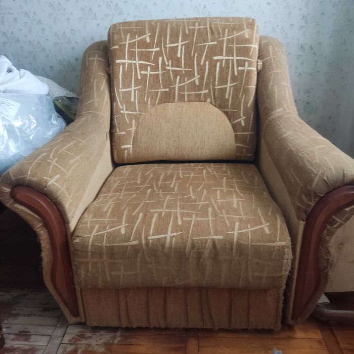 Продам диван и кресло
