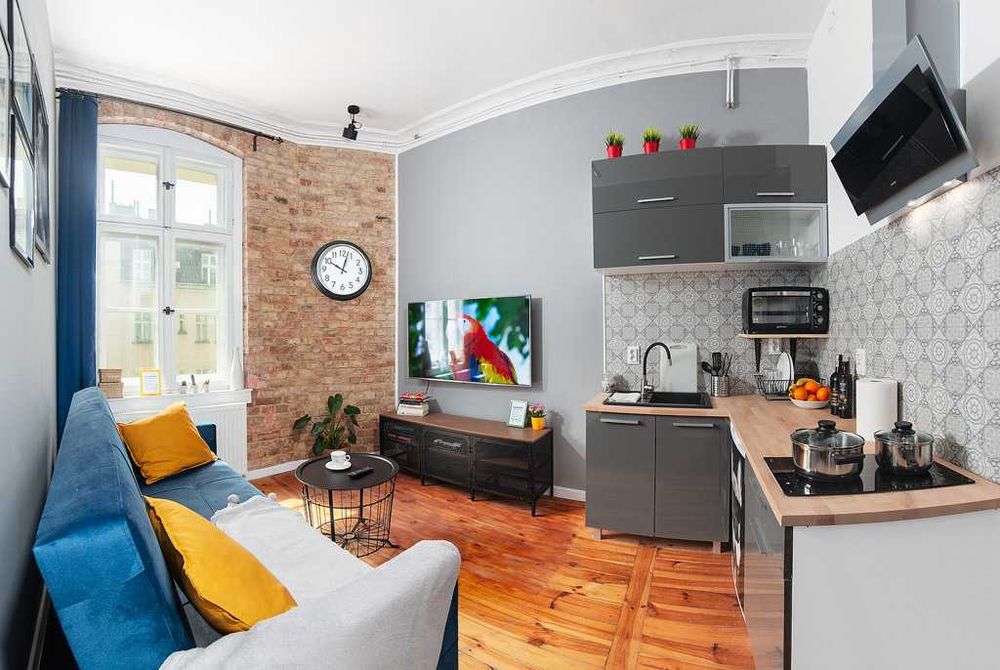 2 pokoje, kawalerka z osobną sypialnią, Smart TV 55" niedaleko dworca, Małeckiego